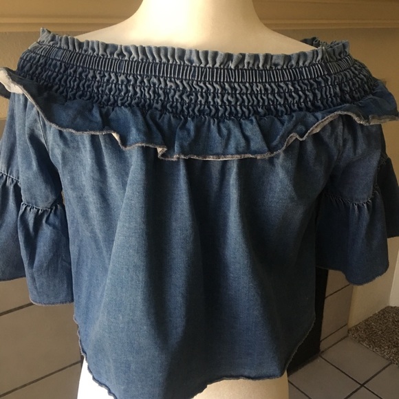 Bebe Denim Crop Top. Size XXS - Picture 3 of 5